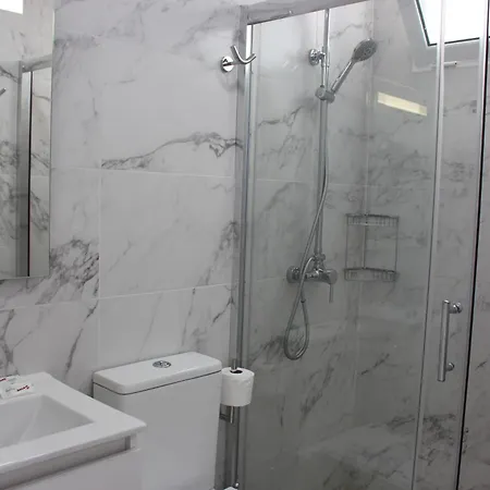 Vv Alcaravaneras Atico B